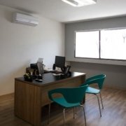 oficina equipada y acondicionada